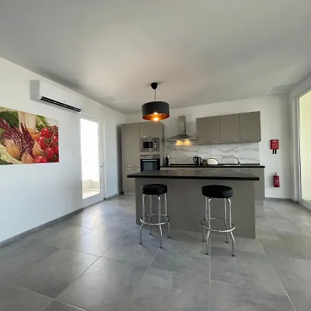 190 Sqm Apartment In Swieqi With Views And Free High Speed Wifi Is-Swieqi Exterior photo