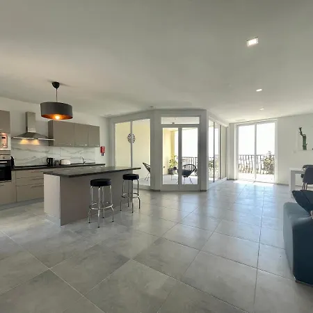 190 Sqm Apartment In Swieqi With Views And Free High Speed Wifi Is-Swieqi Exterior photo