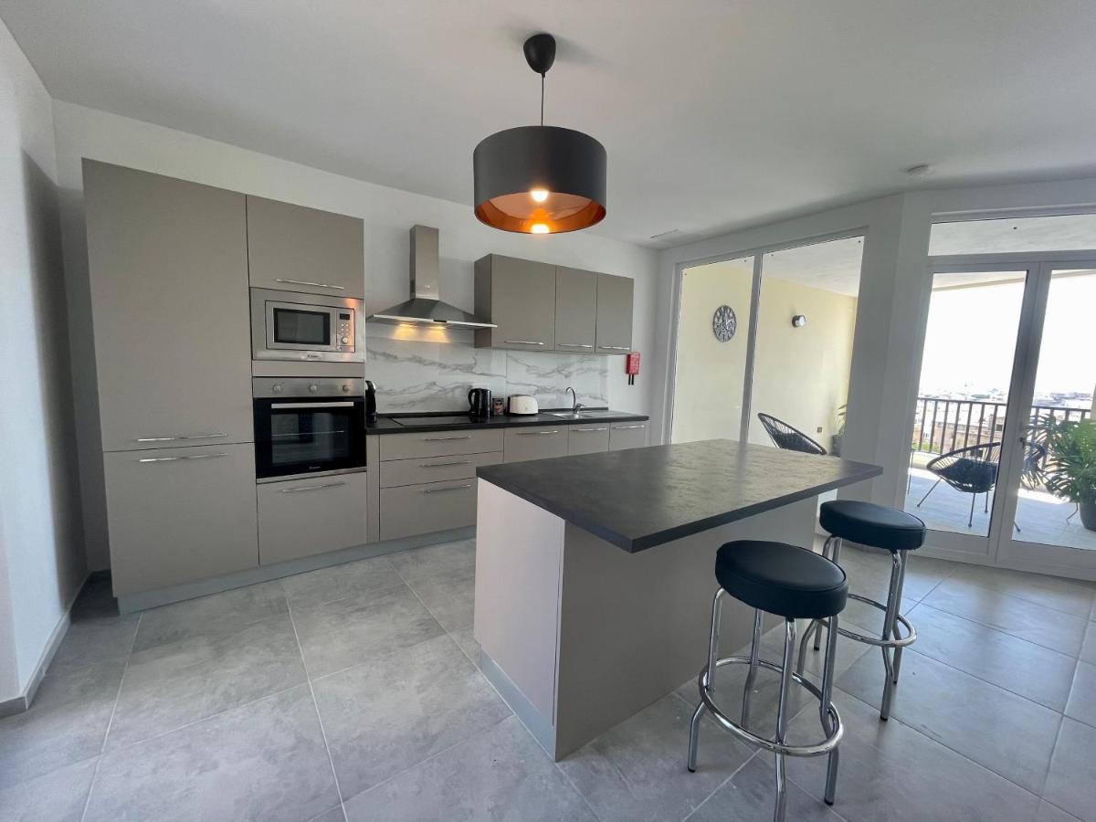 Apartment 190 Sqm In Swieqi With Views And Free High Speed Wifi
