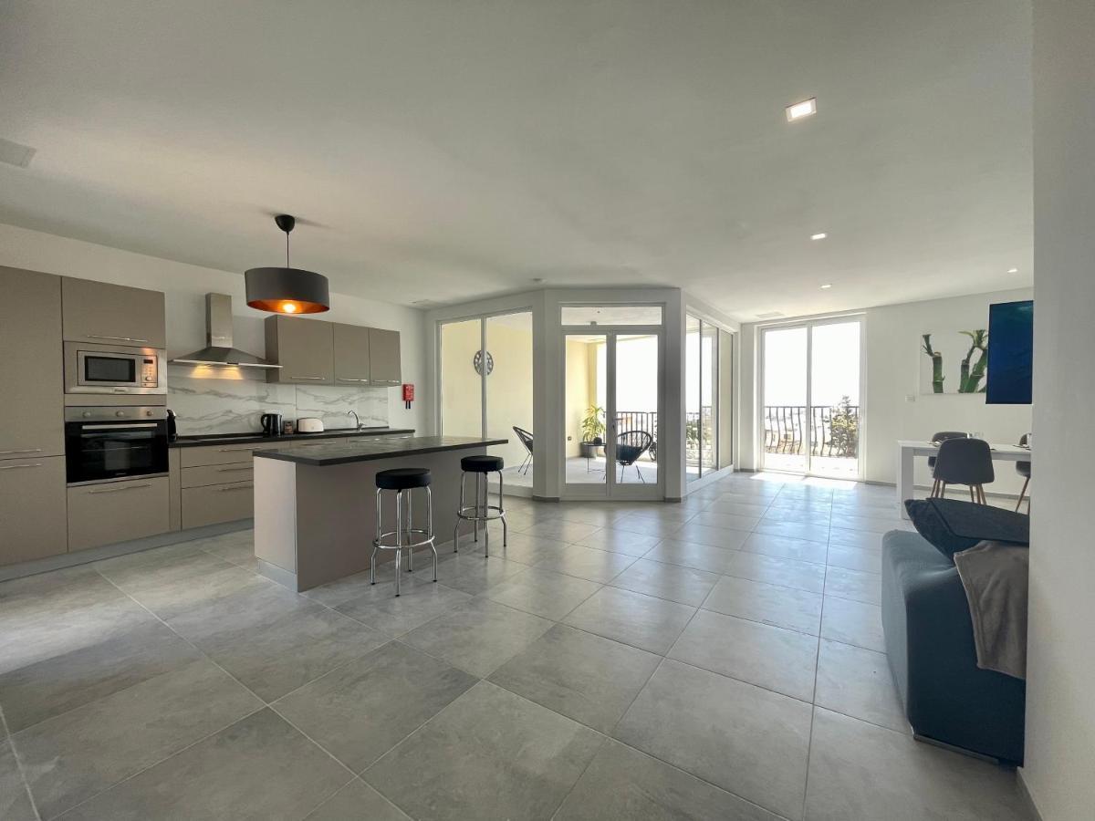 Apartment 190 Sqm In Swieqi With Views And Free High Speed Wifi