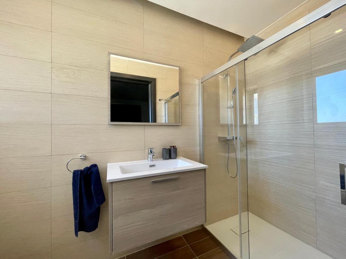 Apartament 190 Sqm In Swieqi With Views And Free High Speed Wifi