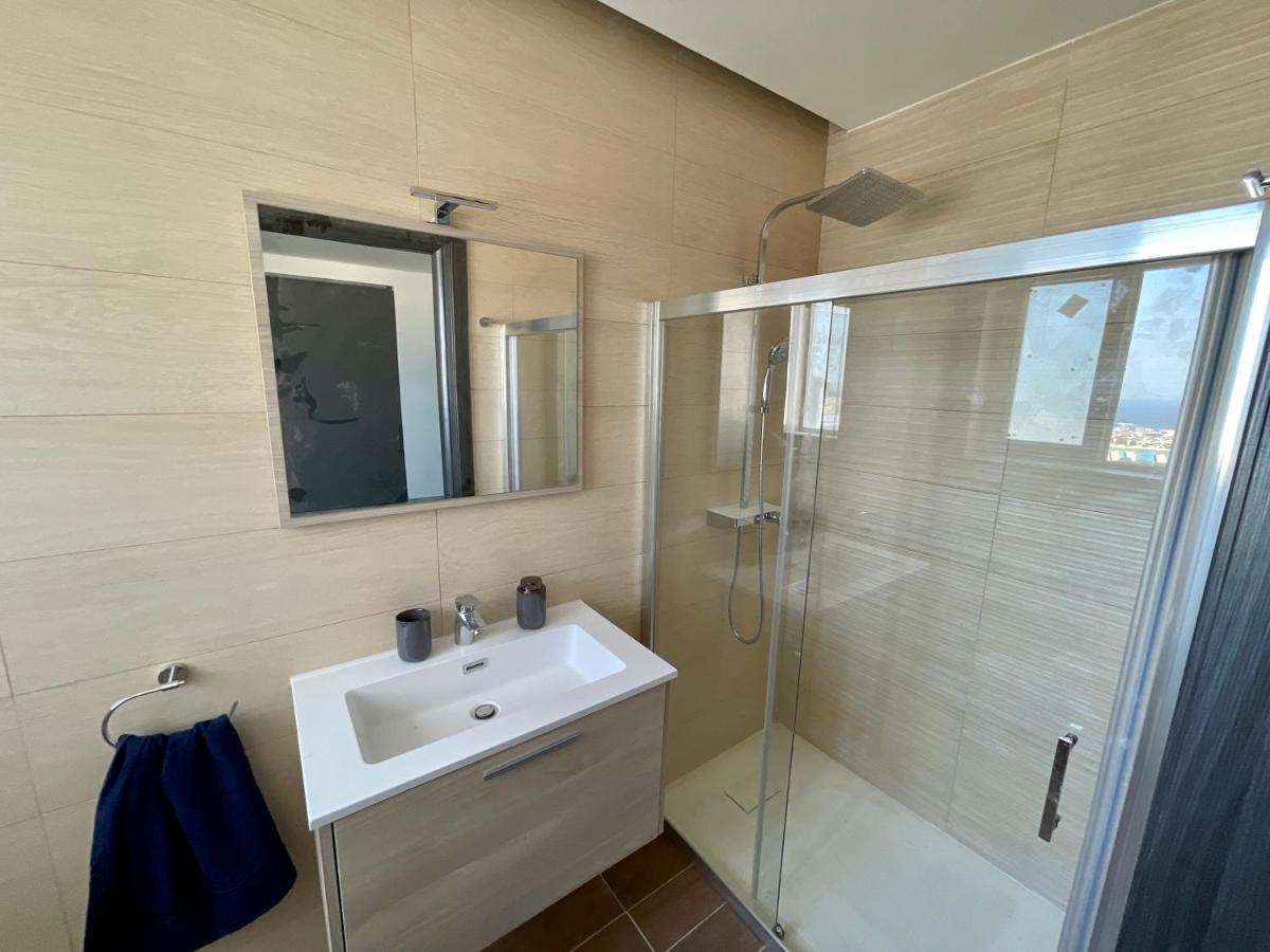 190 Sqm In Swieqi With Views And Free High Speed Wifi Is-Swieqi